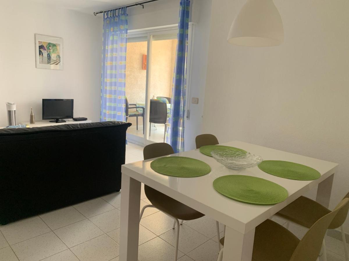Piso Vacacional Con Piscina En Benicassim Apartment Luaran gambar