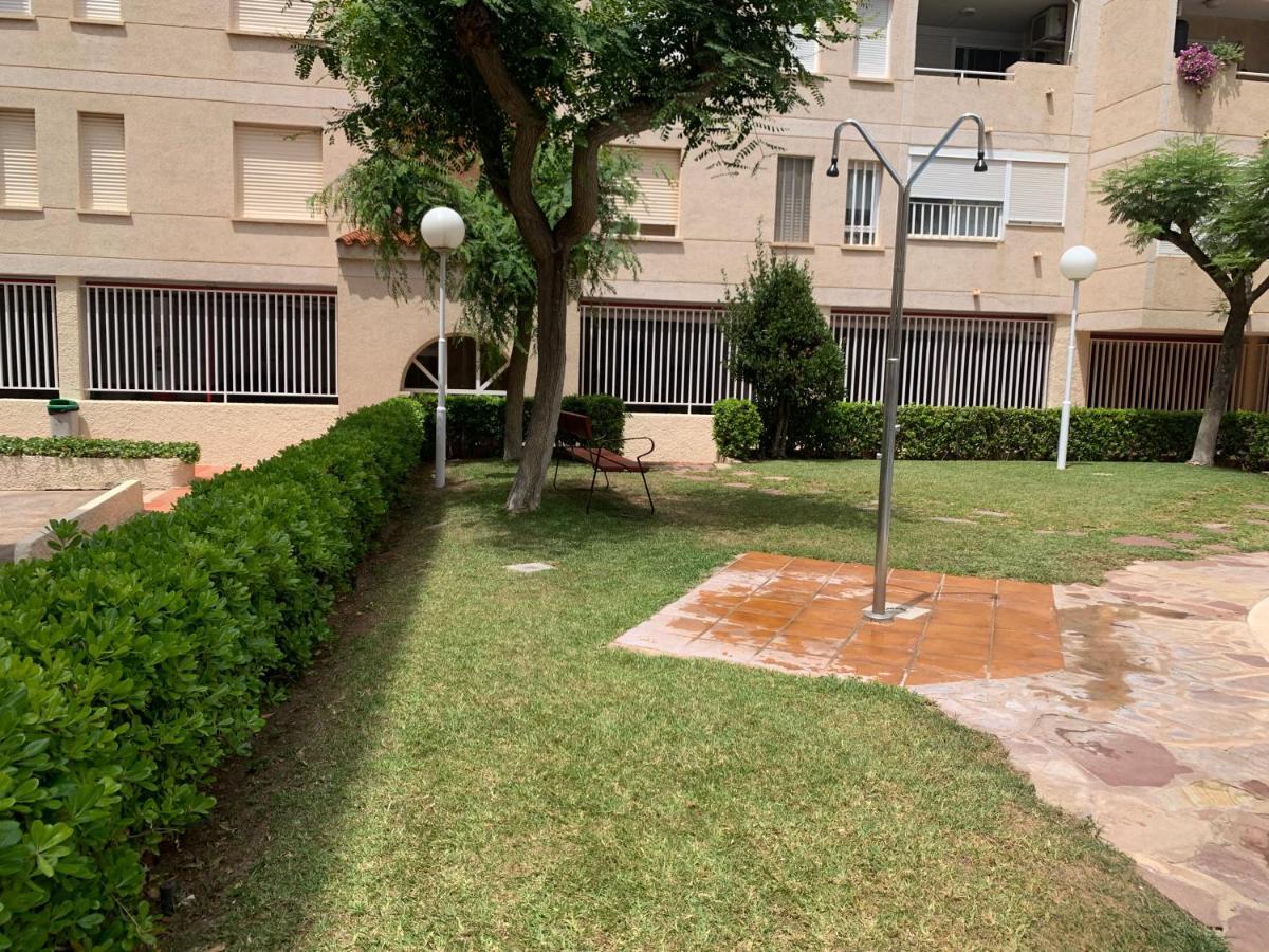 Piso Vacacional Con Piscina En Benicassim Apartment Luaran gambar